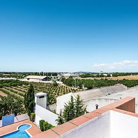 Bard's Place דירה *