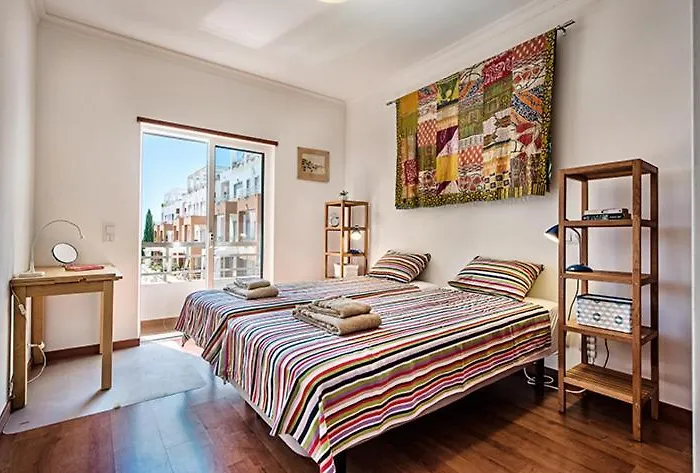 Bard's Place アパート